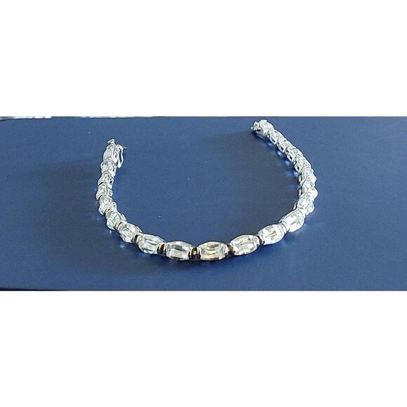 Gorgeous 21 Ct. Oval Mirror Checkerboard Cut Lab White Sapphire Link Bracelet - Picture 3 of 8
